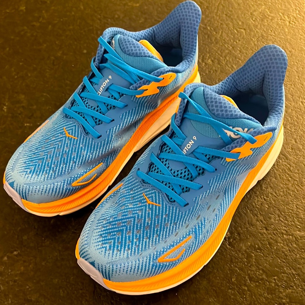 Hoka Clifton 9, size 11 2E, NEW